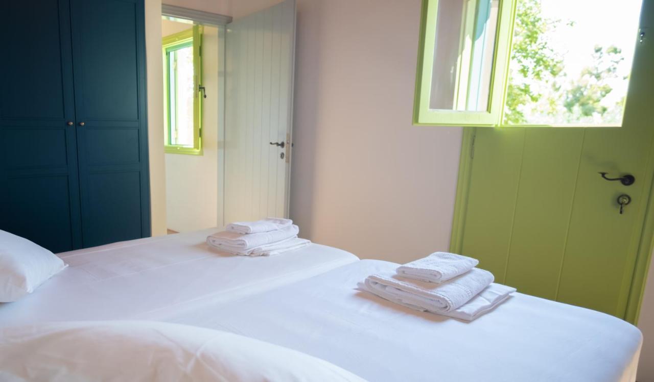 Simboro House - Kythoikies Holiday Houses Kýthira Екстериор снимка